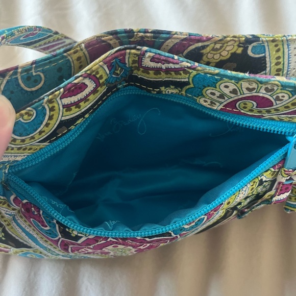 Vera Bradley Shoulder Bag in Daphne Paisley Print - Picture 12 of 12